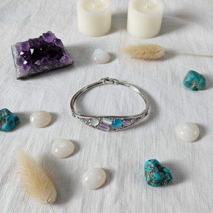Elegant Bangle - Premium jewellery