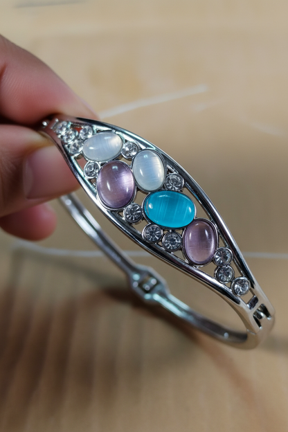 Elegant Bangle - Premium jewellery